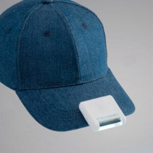 Lanterna para aba de boné personalizada